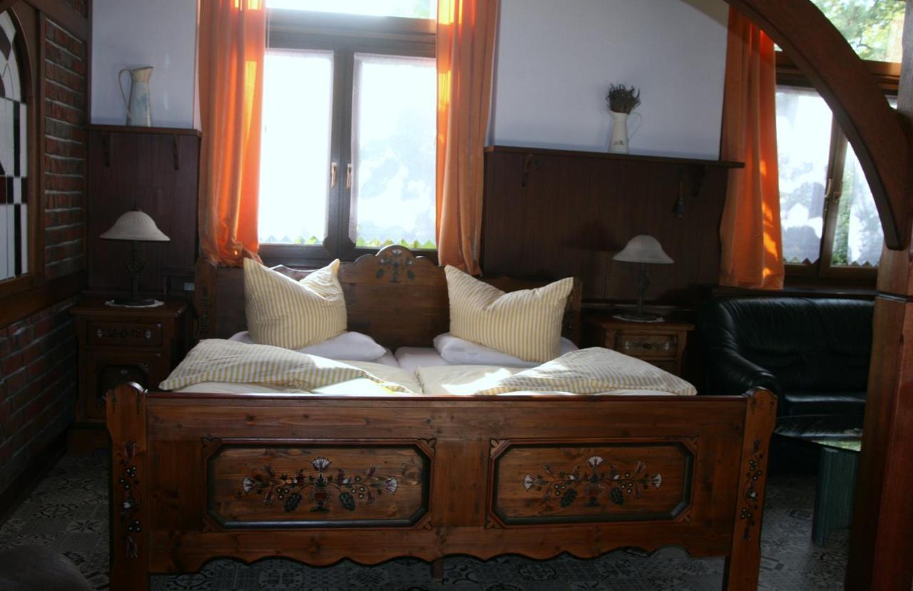 Romantik Landhaus & Pension Klaps Liebling Люббен Экстерьер фото